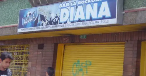 BAR LA ROCKOLA DE DIANA BAR LA ROCKOLA DE DIANA